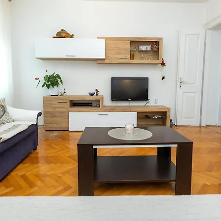 Appartement Dokoza In Old Town *